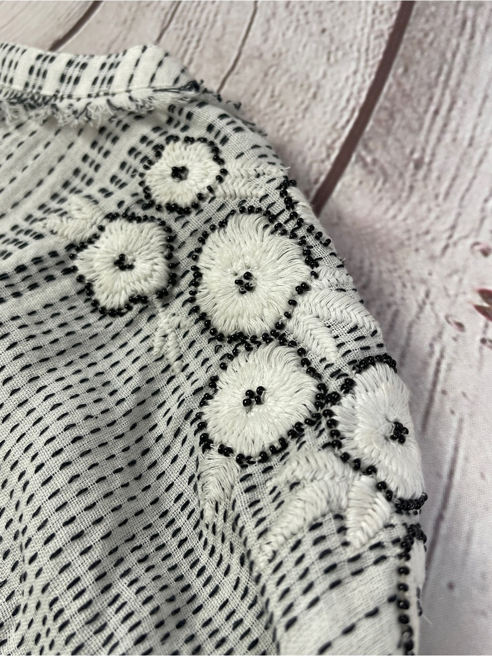 JOHNNY WAS boho tassel tie white & black embroidered cotton tunic top, size L - Picture 6 of 15